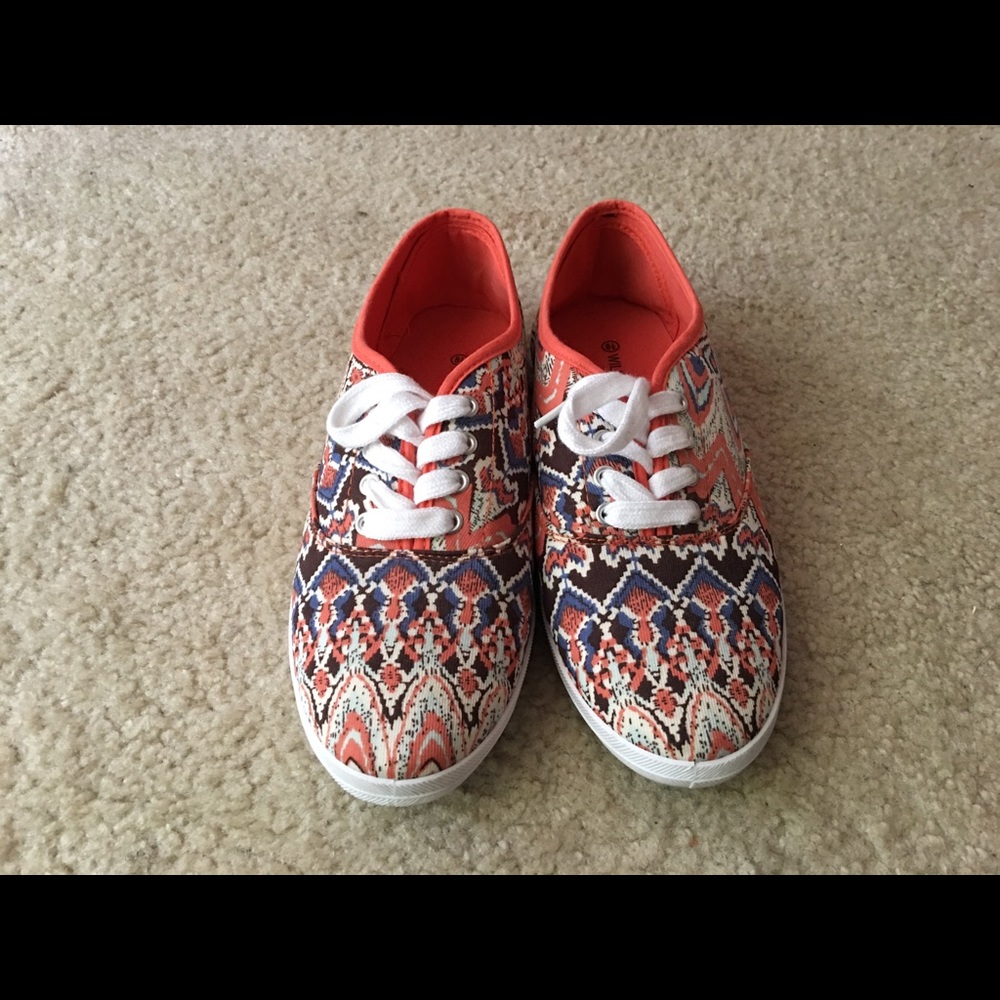 Women’s shoes
